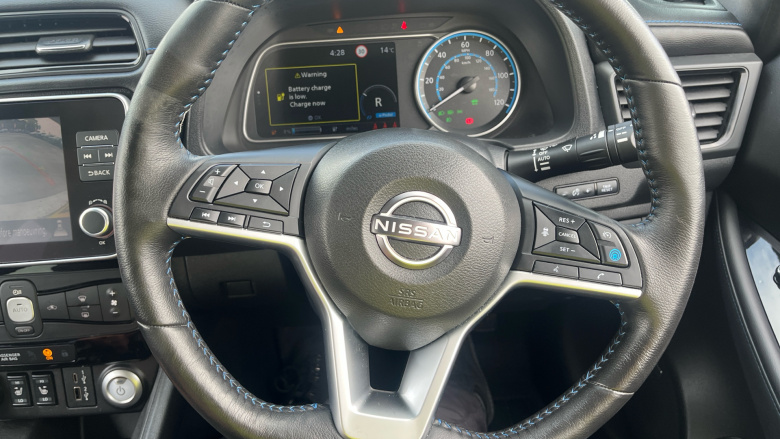 Nissan LEAF 110kW Tekna 39kWh 5dr Auto Electric Hatchback